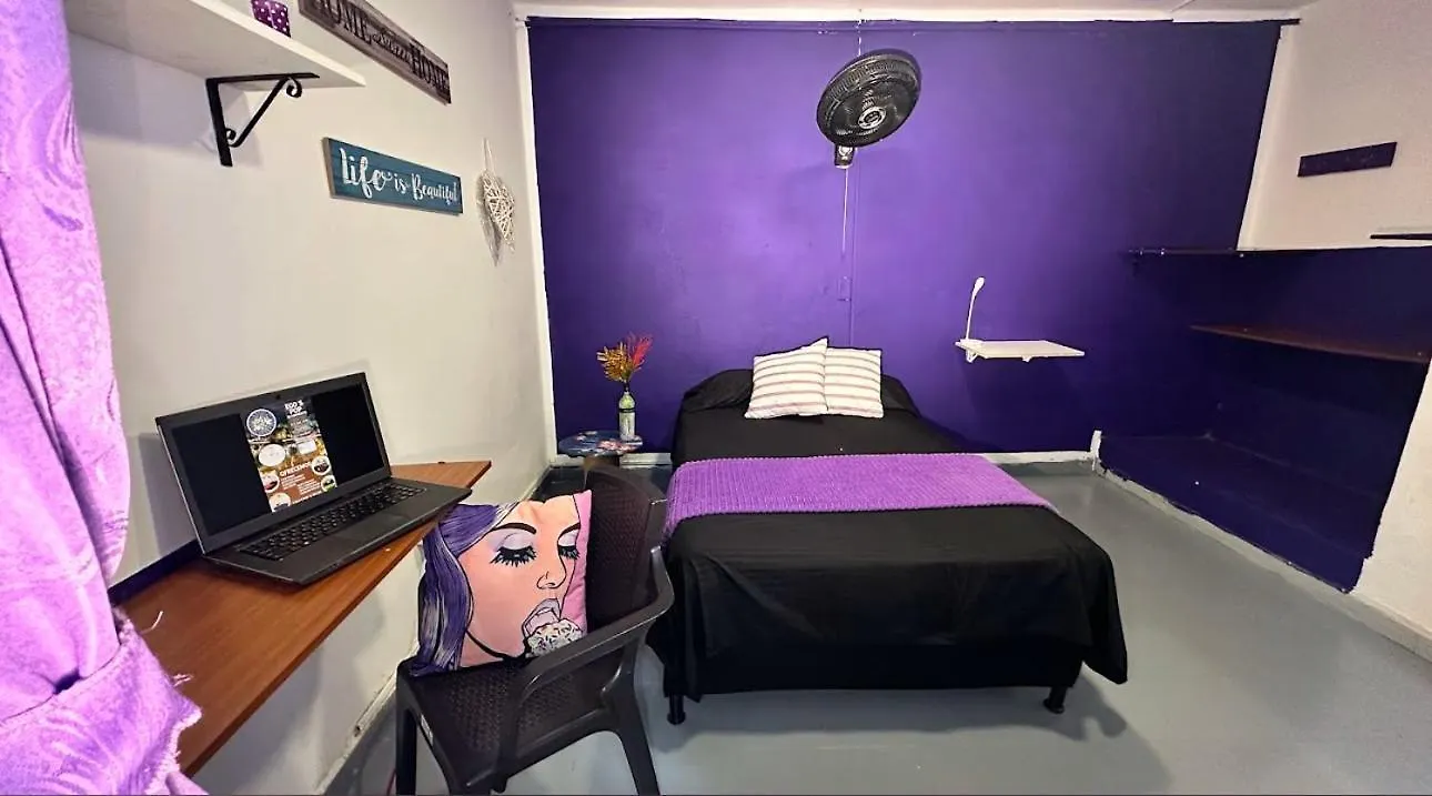 Casa Egos Pop Laureles Hotel Medellin